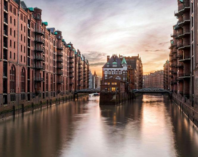 Super 8 Hamburg - Außenansicht