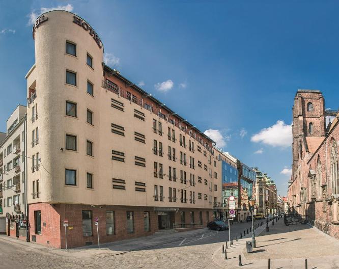 Qubus Hotel Wroclaw - Außenansicht