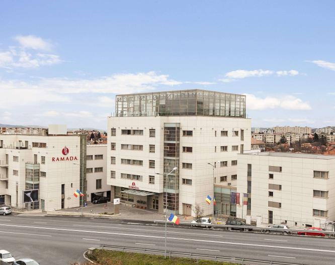 Ramada by Wyndham Dubai Deira - Außenansicht