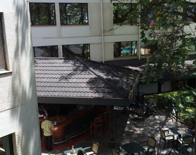 Jacaranda Nairobi Hotel - Außenansicht