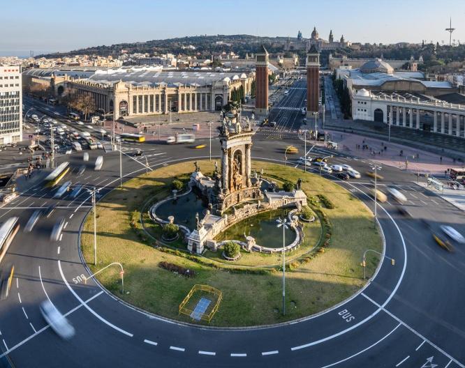 Catalonia Barcelona Plaza - Vue extérieure