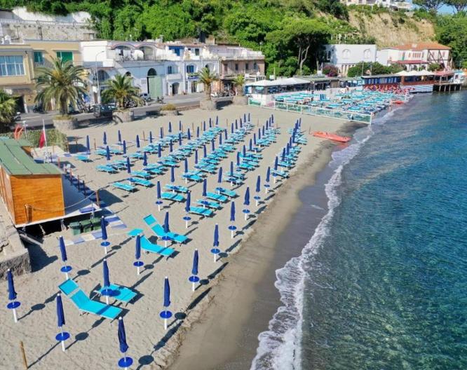 Terme & Beach Club Cristallo Palace - Strand