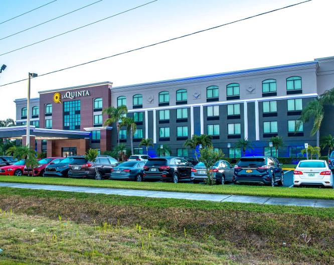 La Quinta Inn & Suites Clearwater South - Außenansicht