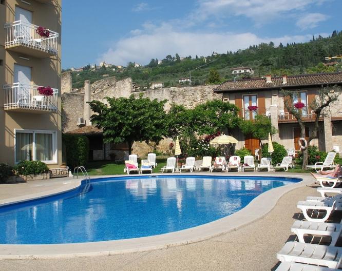 Hotel Romeo - Außenansicht