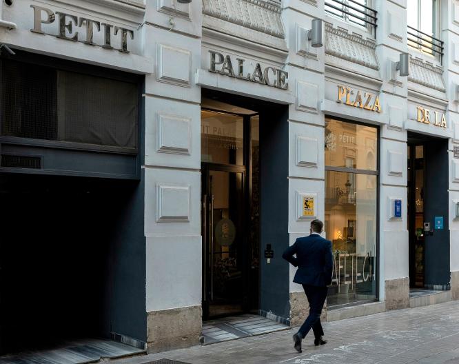 Petit Palace Plaza de la Reina - Außenansicht