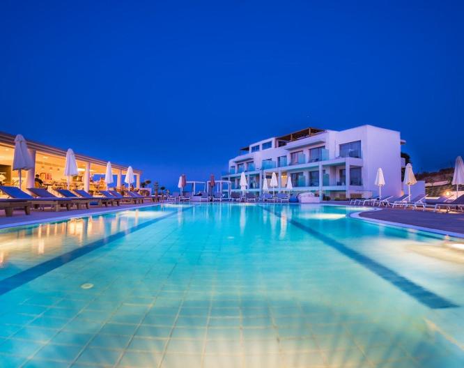 Harmony Crest Resort & Spa - Pool