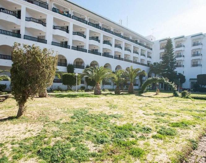 Riviera Hotel - Außenansicht