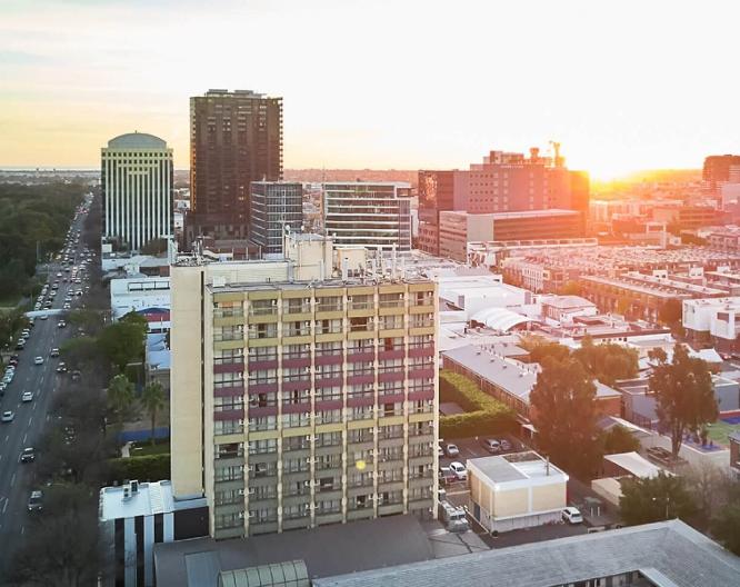 Sage Hotel Adelaide - Außenansicht