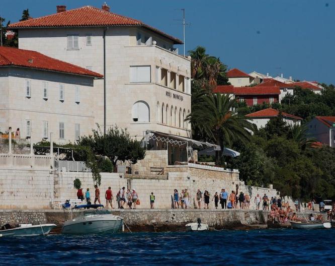Beach Bay Hvar Hotel - Außenansicht