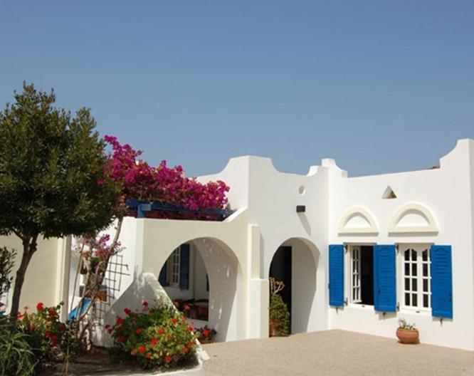 Marcos Beach Hotel - Außenansicht