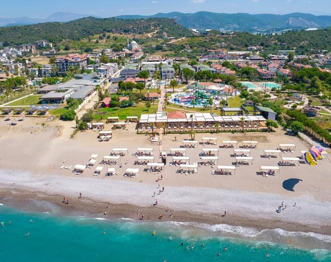 alltoura Club Hotel La Benata - Außenansicht