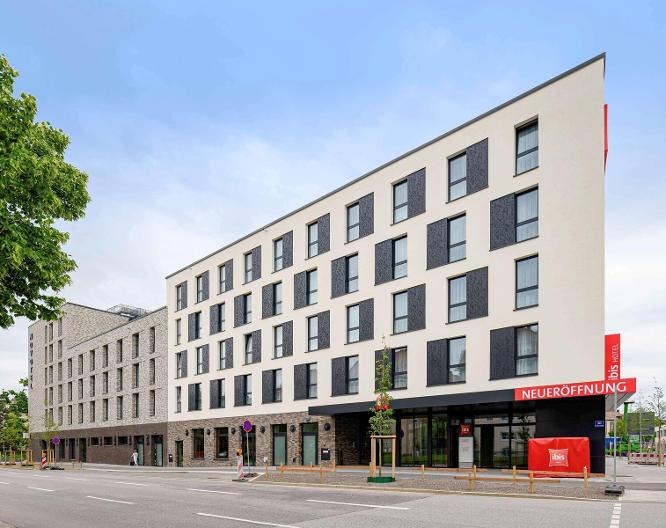 Ibis Regensburg Center - Außenansicht
