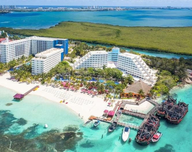 Grand Oasis Palm - Außenansicht