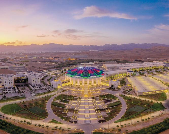 Crowne Plaza Muscat OCEC - Vue extérieure