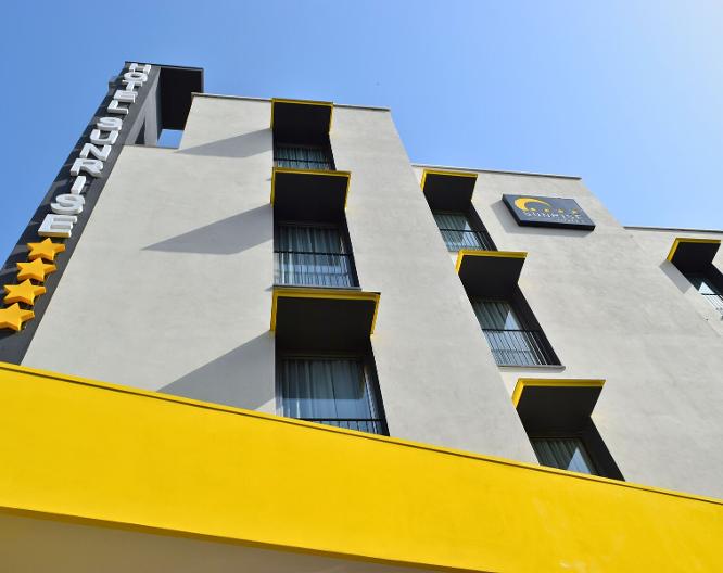 Rolling Hotel - Außenansicht