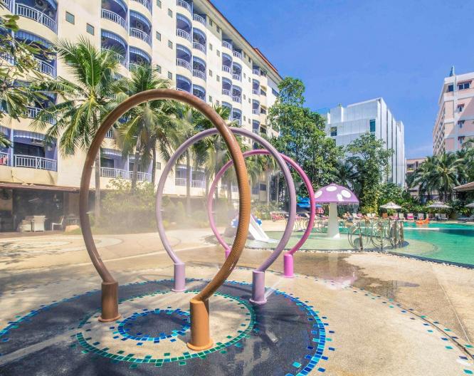Heeton Concept Hotel Pattaya - Außenansicht