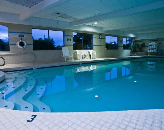 Hotel Thea Tacoma, Ascend Hotel Collection - Pool