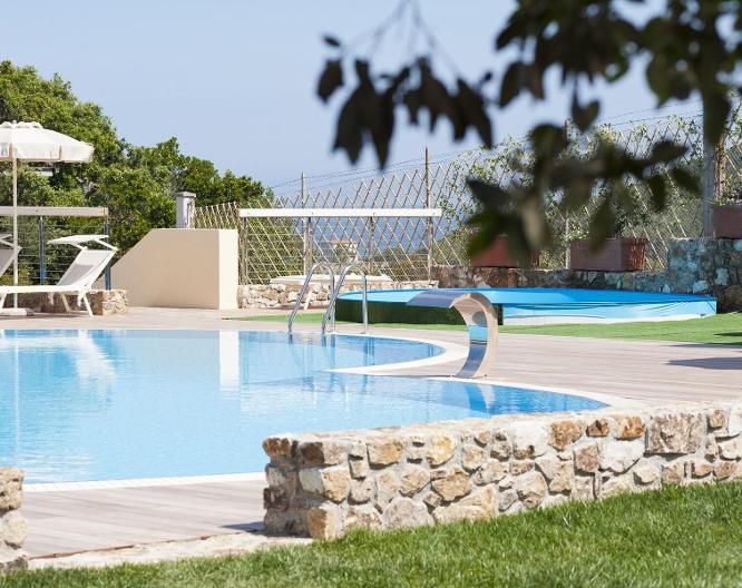 Hotel La Perla Del Golfo - Außenansicht