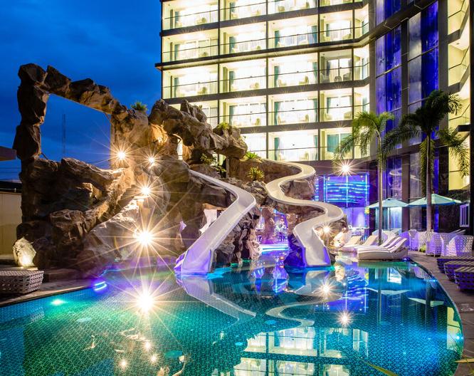 Centara Azure Hotel Pattaya - Vue extérieure
