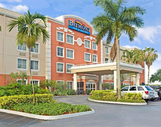 Baymont Inn & Suites Miami Doral - Außenansicht