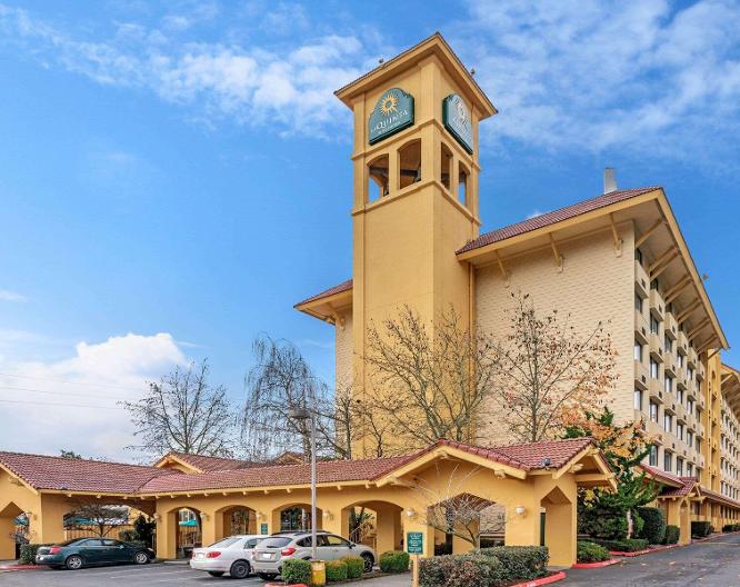 La Quinta Inn & Suites by Wyndham Seattle Sea-Tac Airport - Vue extérieure