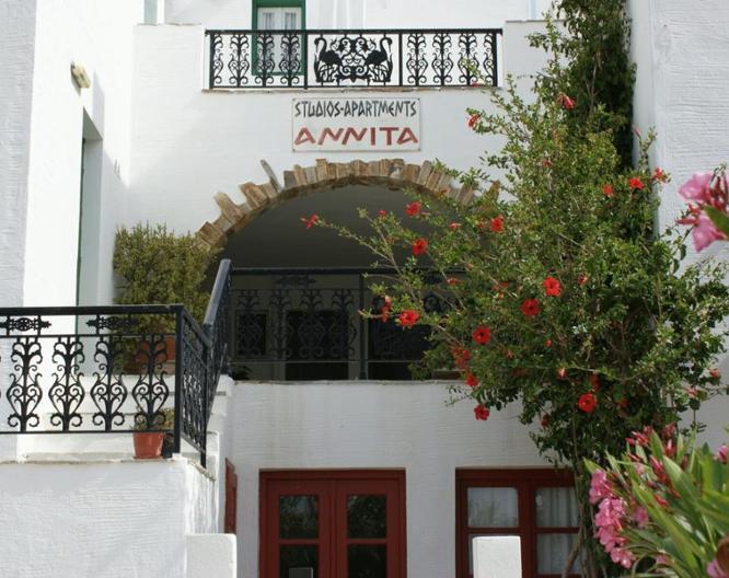 Annita's Village Hotel - Außenansicht