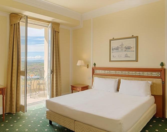 NH Caltagirone Villa San Mauro - Außenansicht