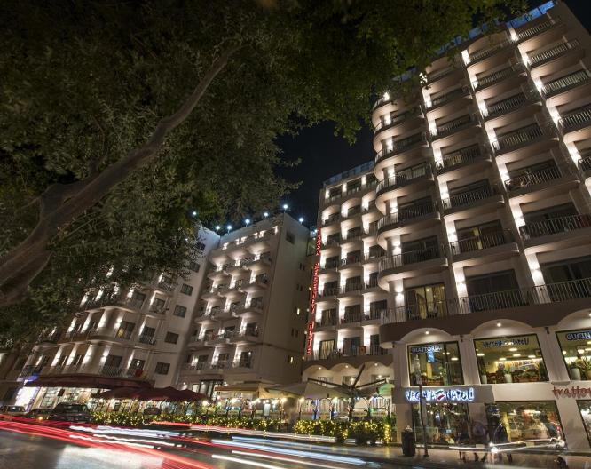 Plaza Regency Hotels - Außenansicht