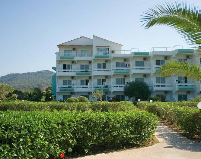 Bayside Hotel Katsaras - Außenansicht