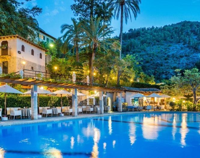 Hotel Es Moli - Außenansicht