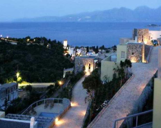 Hotel Pleiades Villas - Außenansicht