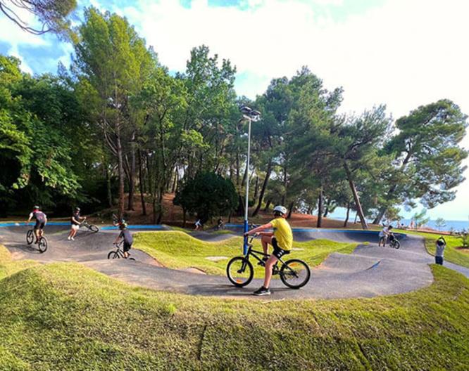 Rubin Sunny Hotel by Valamar - Landschaft