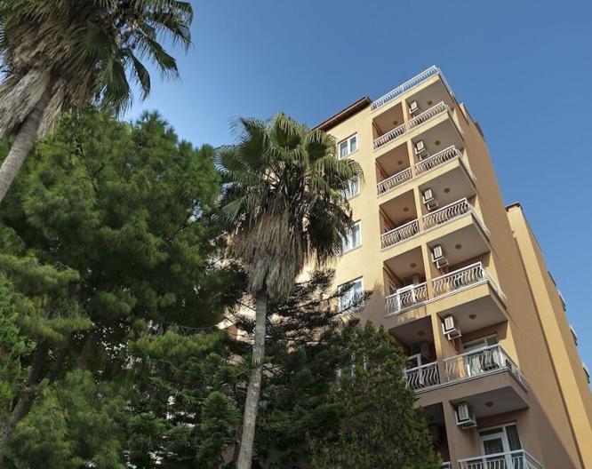 Lara Dinc Hotel - Außenansicht