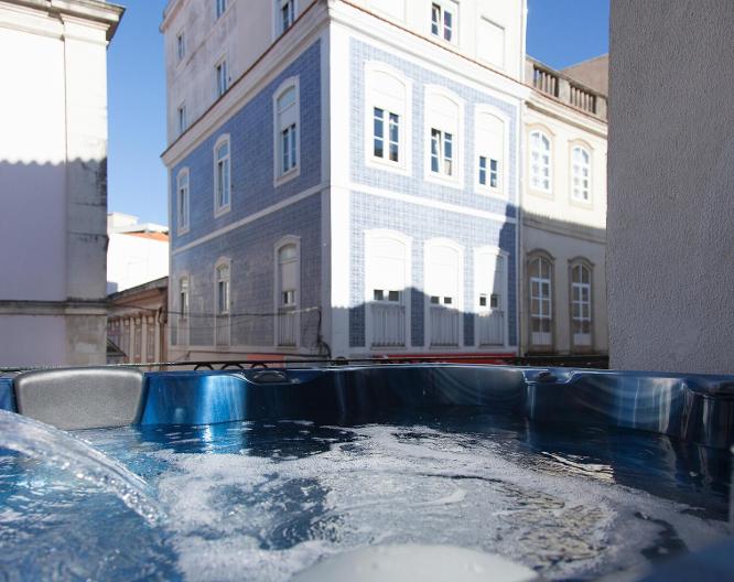 Urban City - Pool
