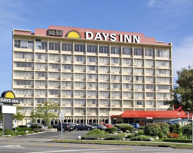 Wyndham Garden at Niagara Falls - Außenansicht