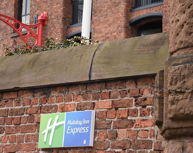 Holiday Inn Express Royal Albert Dock - Außenansicht