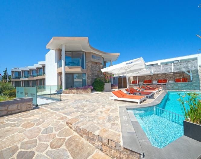 MYELLA Boutique Hotel - Außenansicht