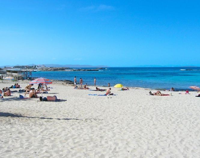 Apartamentos Es Pujols - Strand