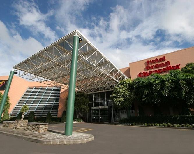 Naumi Auckland Airport - Außenansicht