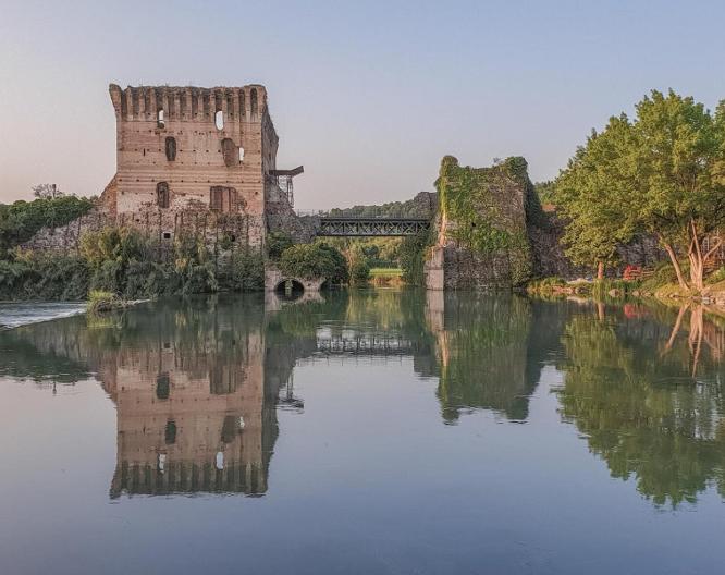 Nuova Barcaccia - Außenansicht