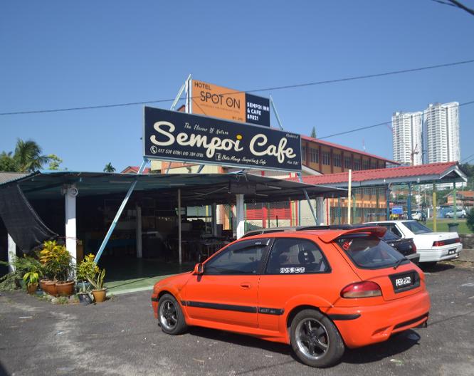 SPOT ON 89821 Batu Maung Sempoi Inn And Cafe - Vue extérieure
