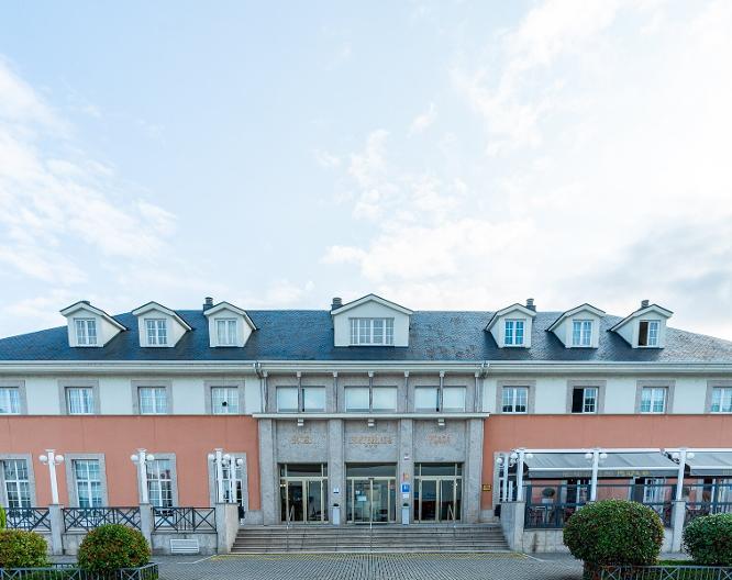 Ponferrada Plaza - Außenansicht