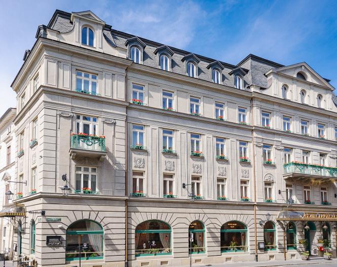 H15 Hotel Francuski - Außenansicht