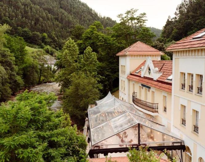 Gran Hotel Balneario de Puente Viesgo - Außenansicht