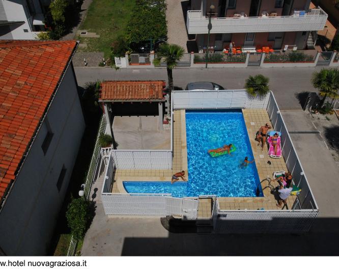 Nuova Graziosa - Pool