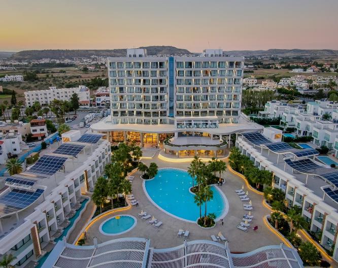 Radisson Beach Resort Larnaca - Außenansicht