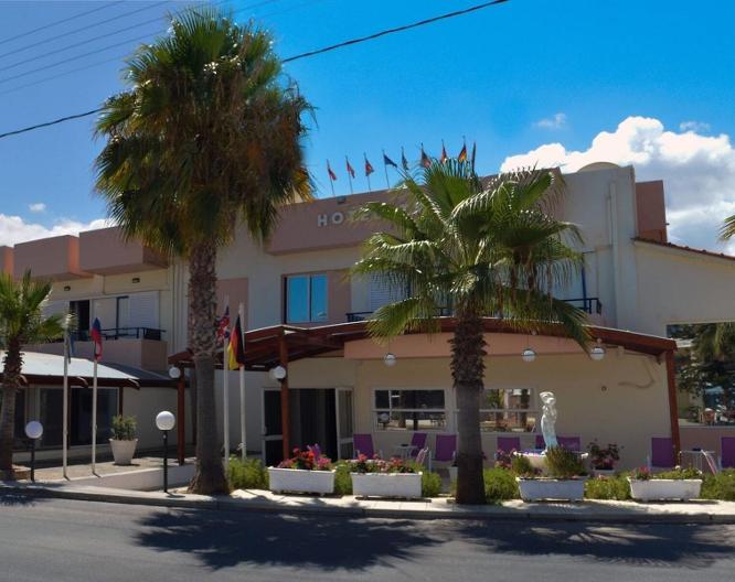 Hotel Triton - Außenansicht