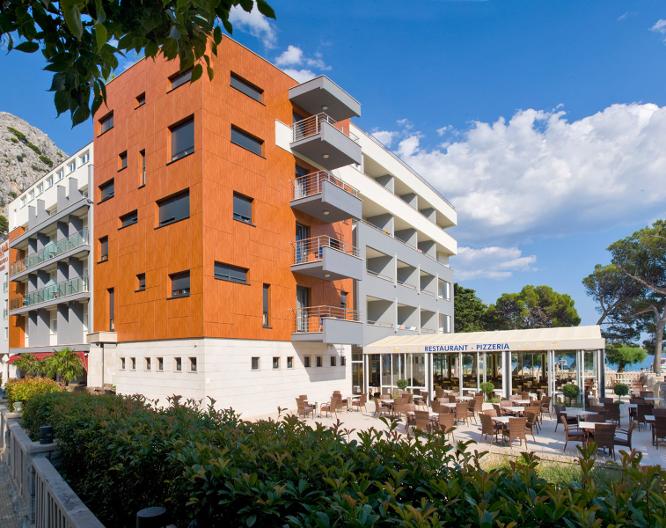 Hotel Plaža Omiš - Außenansicht