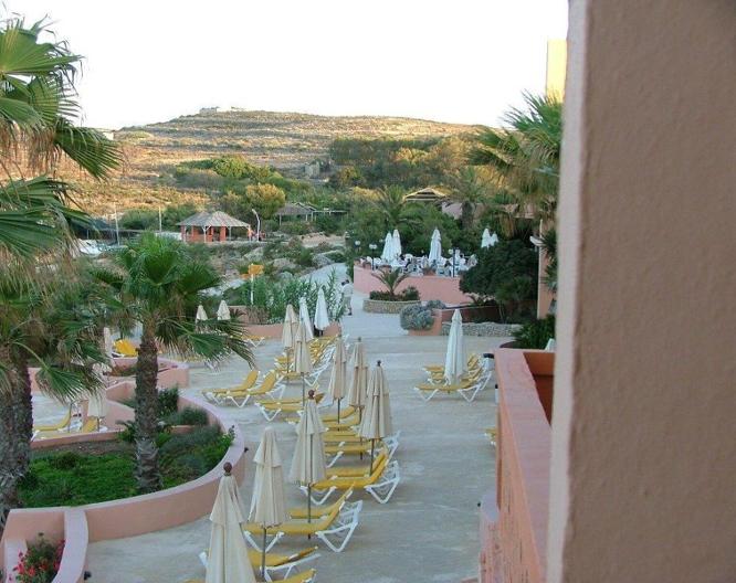 Comino Hotel - Außenansicht