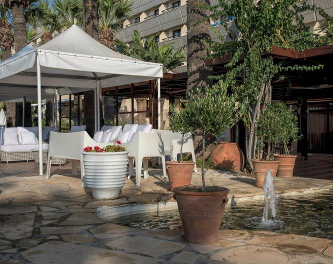 Palm Beach Hotel und Bungalows - Außenansicht